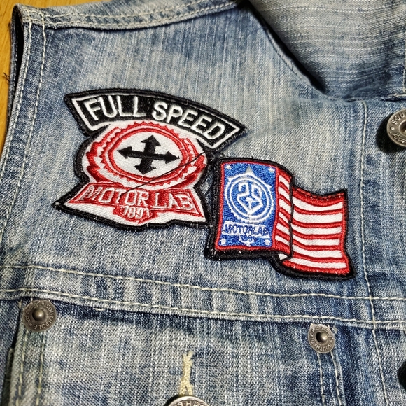 Southpole vintage denim vest Size Medium - Picture 3 of 11